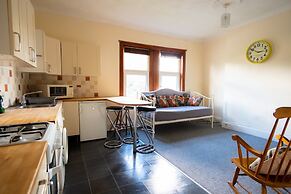 Windsor Apartment with Parking