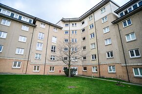 Beach Boulevard Apartment