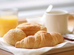 HOTEL CROWN HILLS TSUCHIURAEKIHIGASHI