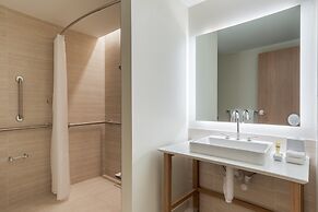 Element Denver Downtown East