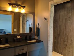 East Bank on Mill Creek