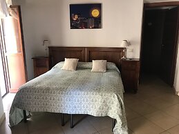 L'Antica Torre Caralis Holiday