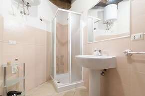 L'Antica Torre Caralis Holiday