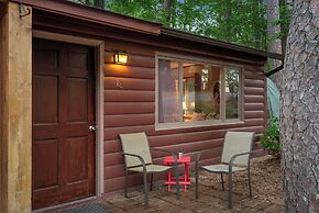 Tall Pines Inn
