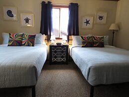 Tall Pines Inn
