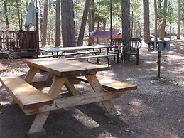 Tall Pines Inn