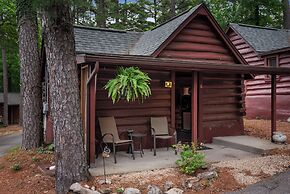 Tall Pines Inn