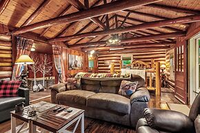 Tall Pines Inn
