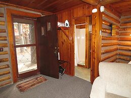 Tall Pines Inn
