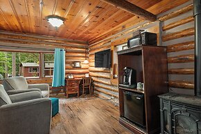 Tall Pines Inn
