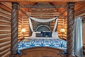 Tall Pines Inn
