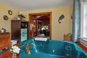 Tall Pines Inn
