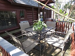 Tall Pines Inn
