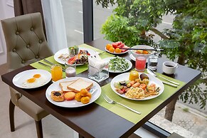 Roliva Hotel & Apartment Danang