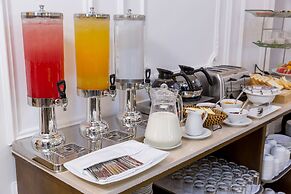 Roliva Hotel & Apartment Danang