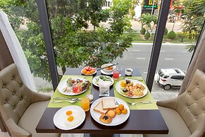 Roliva Hotel & Apartment Danang