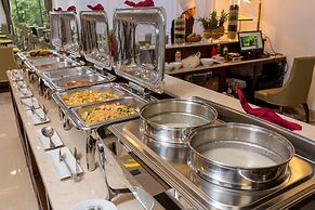 Roliva Hotel & Apartment Danang