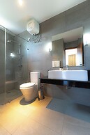 Oceanfront Nilaveli by ICC