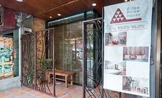 Pillow Pillow House Sukhumvit-Rama4