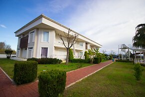 Golf village apartment 5