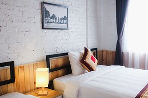 Aroma Ha Long Hostel