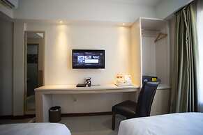Luminor Hotel Banyuwangi Yos Sudarso by WH