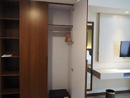 Luminor Hotel Banyuwangi Yos Sudarso by WH