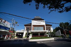 Luminor Hotel Banyuwangi Yos Sudarso by WH