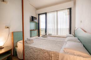 Hotel Crown