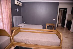 Sourebou Chez Appart Hotel Founty Beach