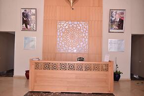 Sourebou Chez Appart Hotel Founty Beach