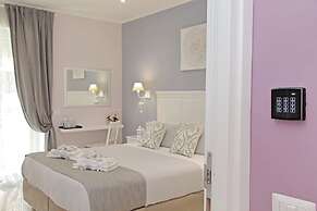 Roman Holiday Charming