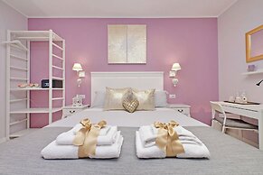 Roman Holiday Charming