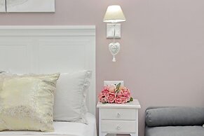 Roman Holiday Charming