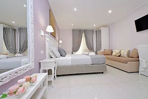 Roman Holiday Charming