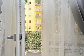 Roman Holiday Charming