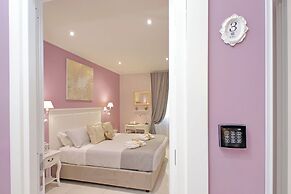 Roman Holiday Charming