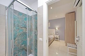 Roman Holiday Charming