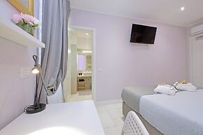 Roman Holiday Charming