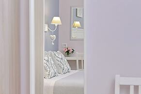 Roman Holiday Charming