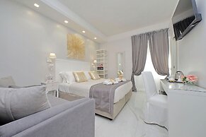 Roman Holiday Charming