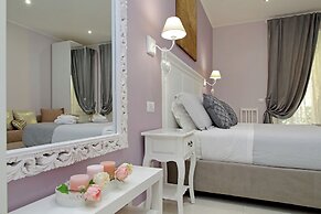 Roman Holiday Charming