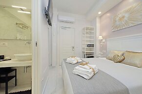 Roman Holiday Charming