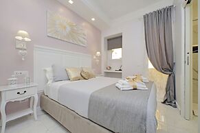 Roman Holiday Charming