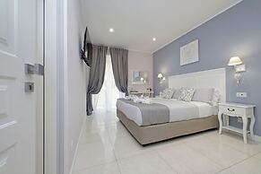 Roman Holiday Charming