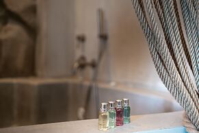 Bohemian Luxury Boutique Hotel - Adults Only