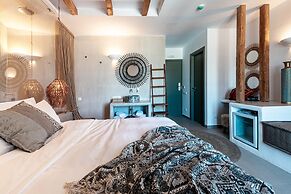 Bohemian Luxury Boutique Hotel - Adults Only