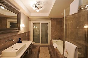 Vhillas Private Luxury Villa Regnum