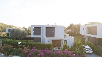 Vhillas Private Luxury Villa Mana