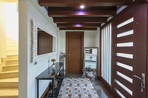 Vhillas Private Luxury Villa Mana